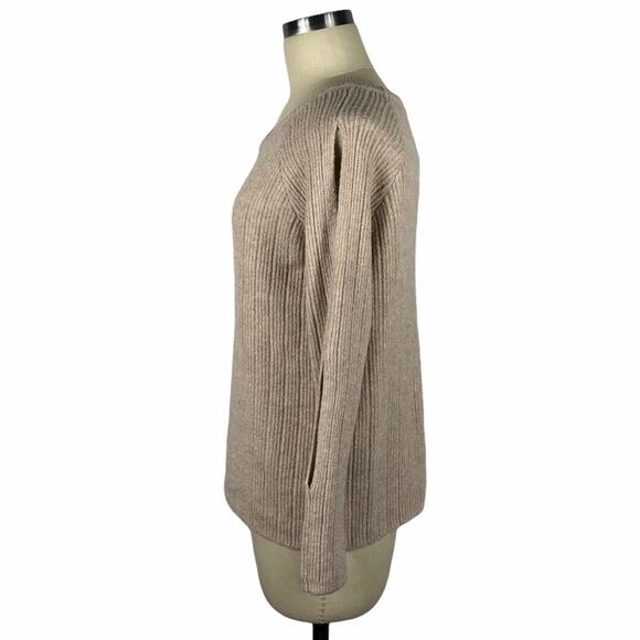 BB DAKOTA Underneath It All Sweater Cream NWT M - Picture 3 of 9